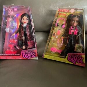 Bratz Jade and Sasha Dolls Set - Black and Pink